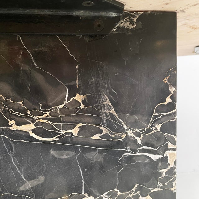 Italian Modern Wall Console in Black and Pink Marble, 1980s For Sale - Image 16 of 18