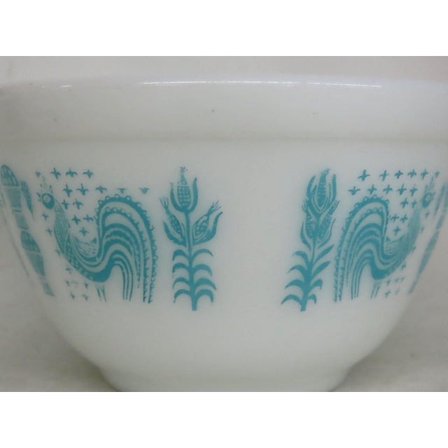This wonderful Bowl is made out of ceramic. This bowl was made by Pyrex, in the Amish Butterprint patten, and it is...