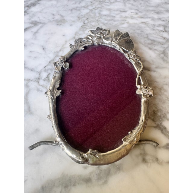 Art Deco Vintage Elias Art Nouveau Fine Pewter Oval Floral Butterfly Easel Photo Frame For Sale - Image 3 of 12