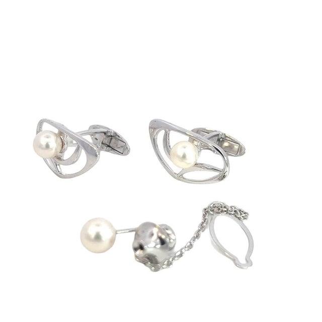 Japanese 1990s Mikimoto Estate Akoya Pearl Cufflinks + Tie Pin Set Sterling Silver 6.75 mm For Sale - Image 3 of 5