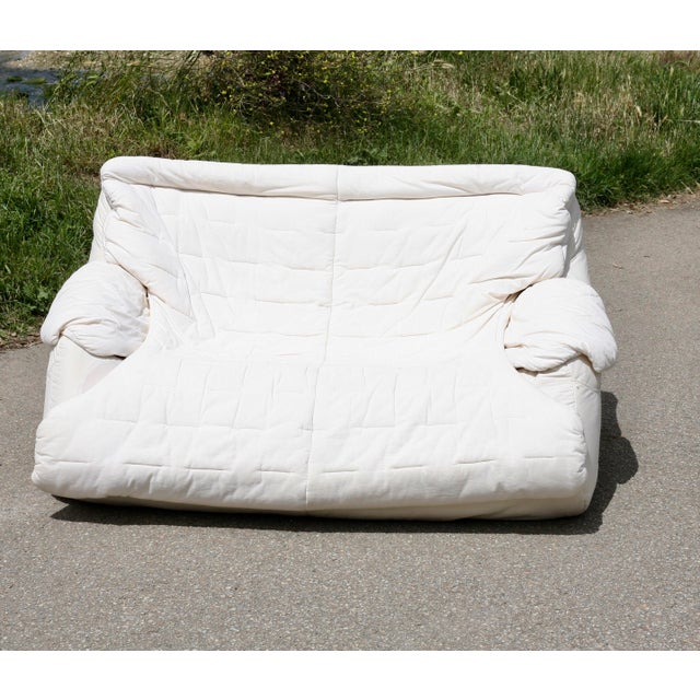 Textile Vintage Sofa in Foam and White Fabric, 1970s For Sale - Image 7 of 14