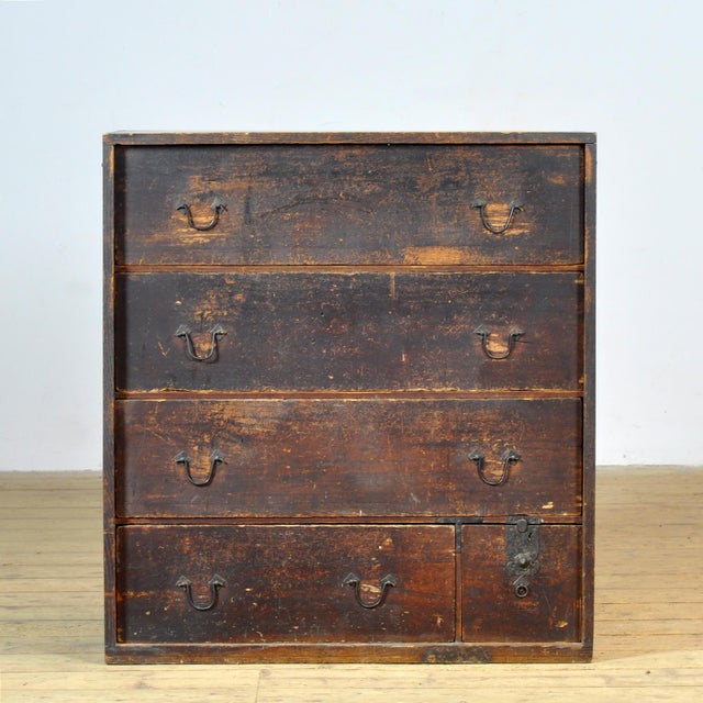 Japanese Tansu Chest of Drawers, 1870s For Sale - Image 3 of 17