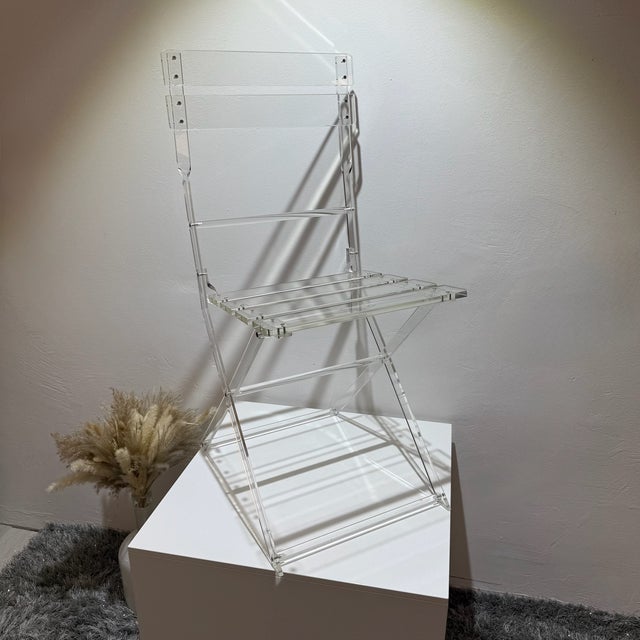 Mid-Century Modern Sculptural Transparent Acrylic Bistro-Style Chair, 1970s For Sale - Image 3 of 15