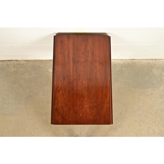 Late 20th Century Henkel Harris Georgian Solid Cherry Wood Drop Leaf Pembroke Side Table For Sale - Image 5 of 15