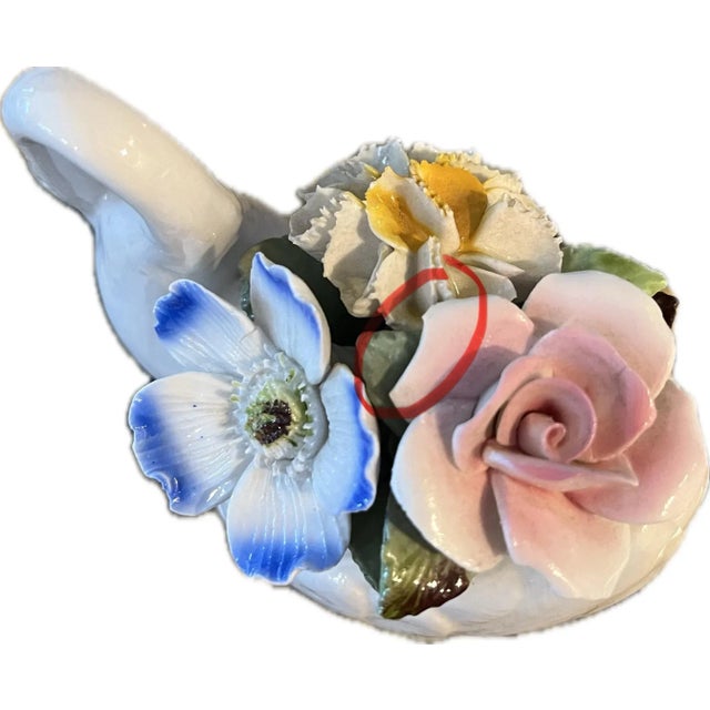 1980s Vintage Royale Stratford Staffordshire Capodimonte Style Swan With Flowers Figurine For Sale - Image 10 of 11