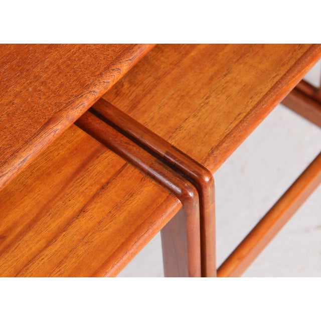 1960s Mid-Century Modern Danish Teak Nesting Tables by Arne Hovmand Olsen for Mogens Kold, 1960s, Set of 3 For Sale - Image 5 of 12