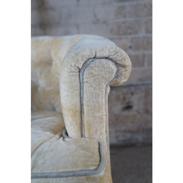 Hickory Furniture Mid 20th Century Hickory Tavern Mid Century Velvet Barrel Back Tufted Lounge Arm Chair For Sale - Image 4 of 13