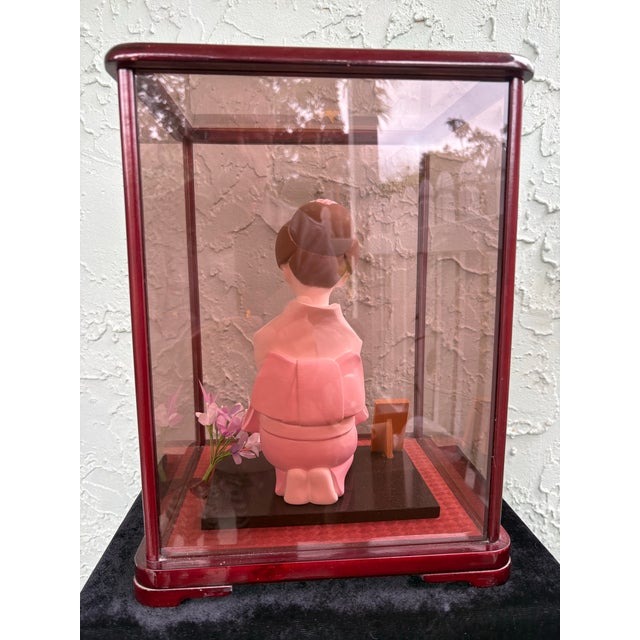 Mid 20th Century Mid-Century Japanese Geisha Figurine in Glass Display Case With Gilt Kimono Details For Sale - Image 5 of 9