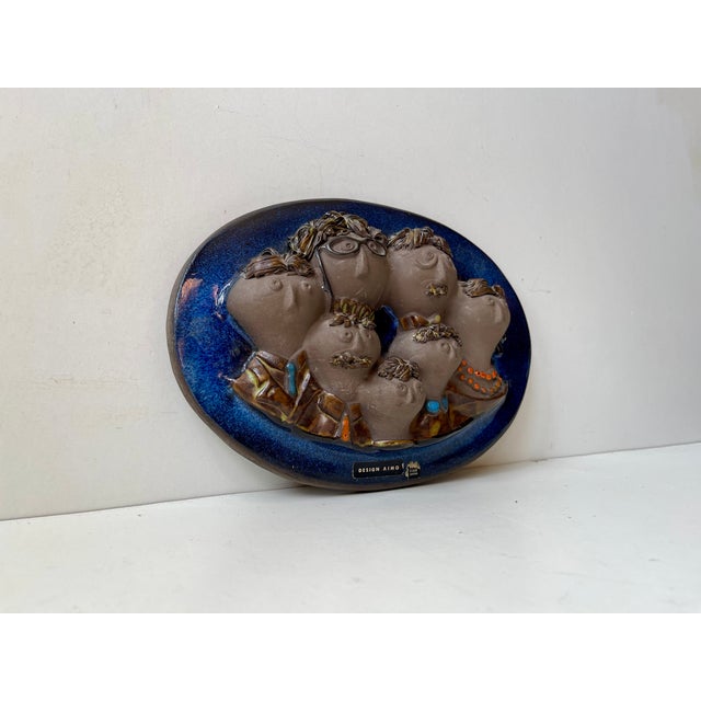 Mid-Century Modern Mid-Century 3-D Family Portrait Relief by Aimo Nietosvuori for Jie Ceramic, 1970s For Sale - Image 3 of 9