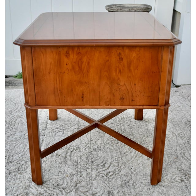 Vtg. Drexel Inlaid YewWood One Drawer Regency Style Side Table W/Stretcher Base For Sale - Image 10 of 13