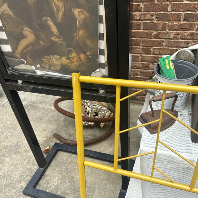 Up for consideration is a beautiful gold metal queen size headboard. This would look lovely in your home and it is a great...