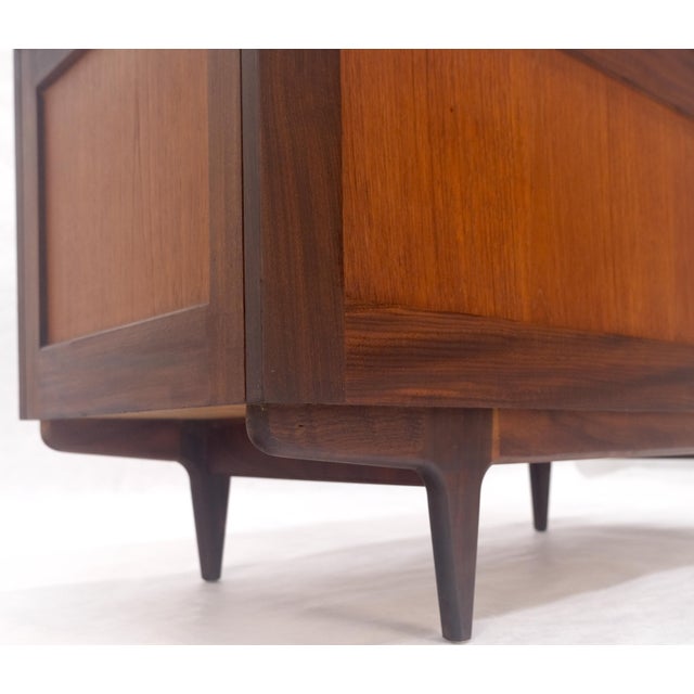 Danish Mid Century Modern Teak Hope Chest Trunk Storage MINT For Sale - Image 6 of 15