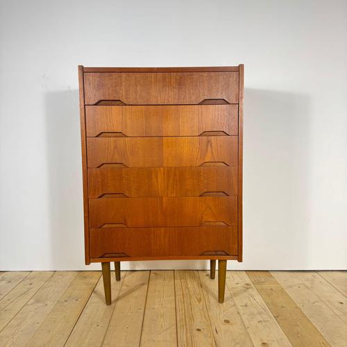Mid-Century Danish Teak Chest of Drawers – Vintage Scandinavian Design, 1960s