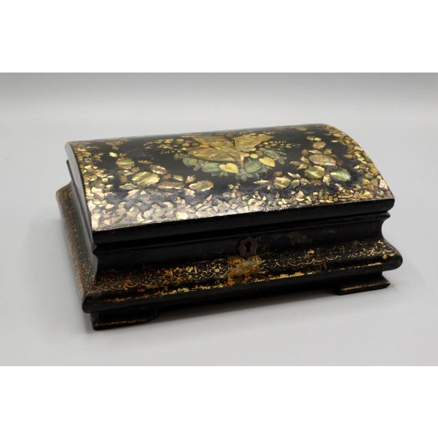 Paper Antique Chinese Export Lacquered Gilt Papier Mache Box For Sale - Image 7 of 12