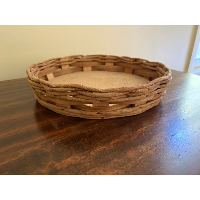 Wood Late 20th Century Round Woven Oak Casserole Serving Basket For Sale - Image 7 of 11