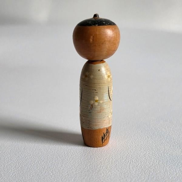 Vintage 1960s Japanese Miniature Kokeshi Dolls - Articulated Wooden Trio For Sale - Image 10 of 18