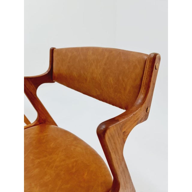 Wood Mid-Century Danish Teak Dining Chairs by Nova, 1960s, Set of 4 For Sale - Image 7 of 11