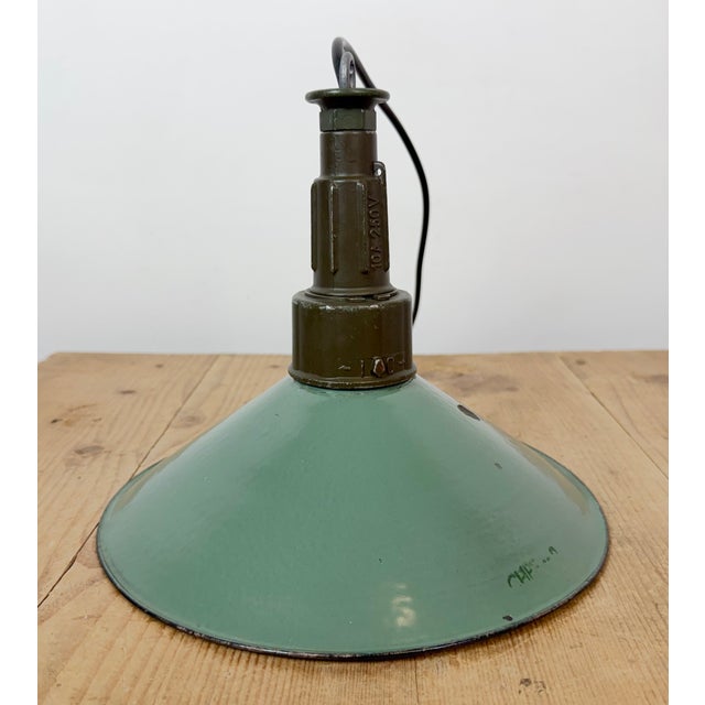 Industrial Petrol Enamel Military Pendant Lamp with Cast Aluminium Top, 1960s For Sale - Image 16 of 18