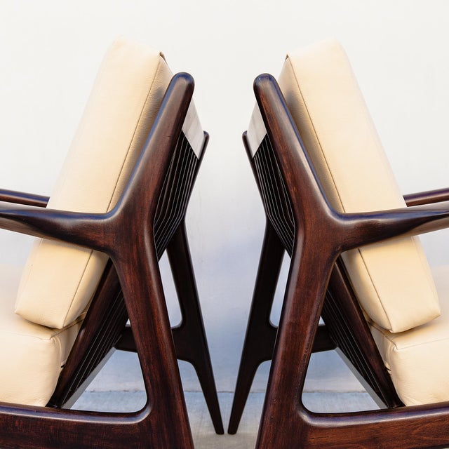 Selig 1960s Restored Ib Kofod-Larsen for Selig Danish Modern Sculptural "Blade" Lounge Chairs in Leather For Sale - Image 4 of 18