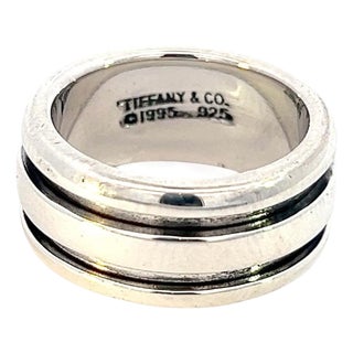 1990s Tiffany & Co Estate Atlas Groove Ring Size 5 Silver 9 mm For Sale