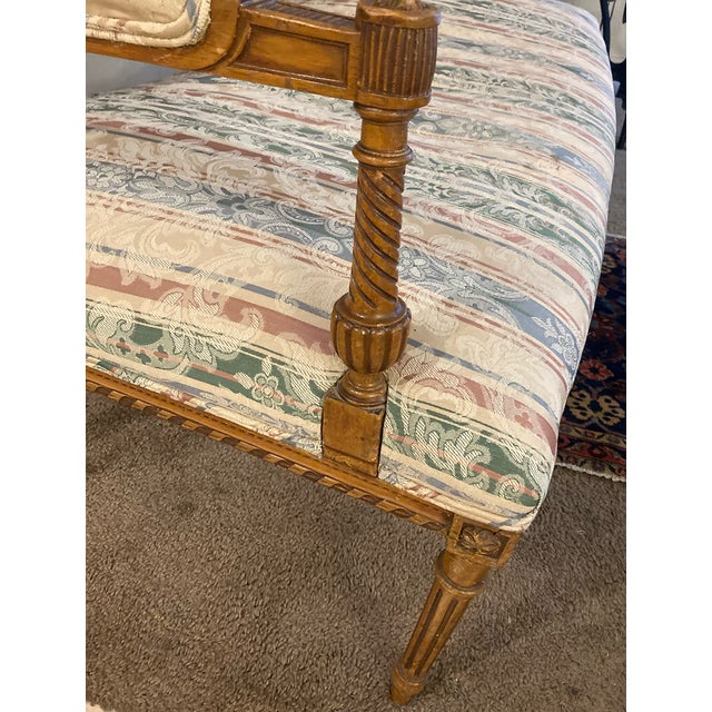 Early 20th Century Louis XV Style Settee From the Early 20th Century For Sale - Image 5 of 8