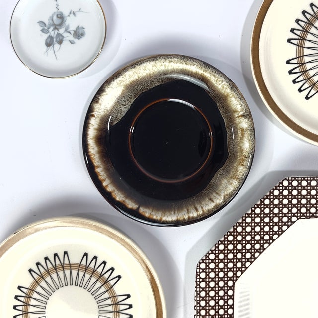 Mid-Century Modern Eclectic Ecru & Umber Vintage Wall Plate Curation - Group of 13 For Sale - Image 3 of 18