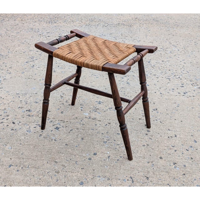 Mid-Century Modern Early 20th Century Wicker and Turned Oak Wood Stool Bench For Sale - Image 3 of 8