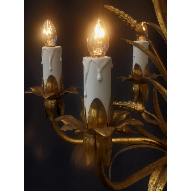 An elegant and flamboyant circular "wheat ear" pendant light, chandelier, or candelabra, art deco, neoclassical, or shabby...