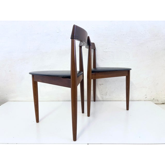 Black Roundette Side Chairs in Teak and Faux Leather by Hans Olsen for Frem Rojle, 1960s, Set of 2 For Sale - Image 8 of 15
