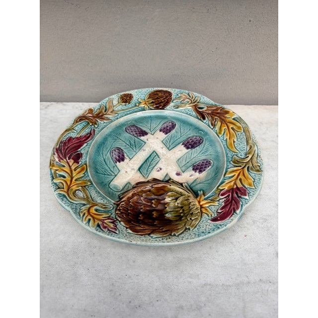 French Majolica asparagus plate Orchies, circa 1890.