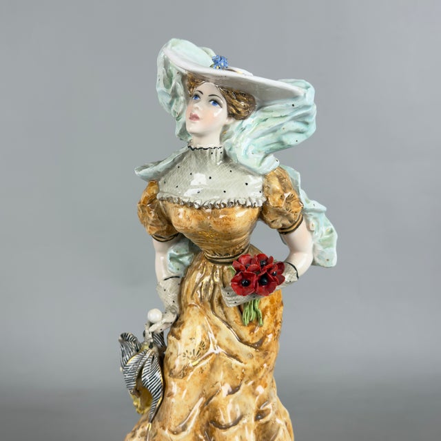 Green Vintage 20th Century Lady Knight Figures in Porcelain from Liani, Italy, Set of 2 For Sale - Image 8 of 11