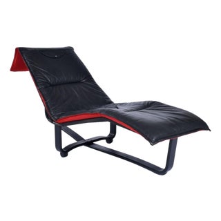 Scandinavian Modern Black Leather and Red Wool Reversible Chaise Lounge from Westnofa, Norwegian, 1950s For Sale