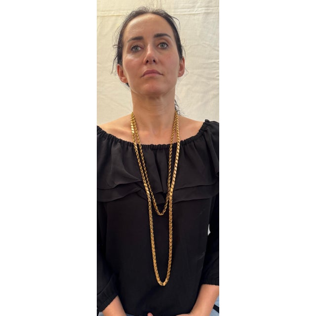 Vintage 115 Gm 18 Karat Yellow Gold Handmade Chain 76 Inch Unique Opera Length For Sale - Image 14 of 18