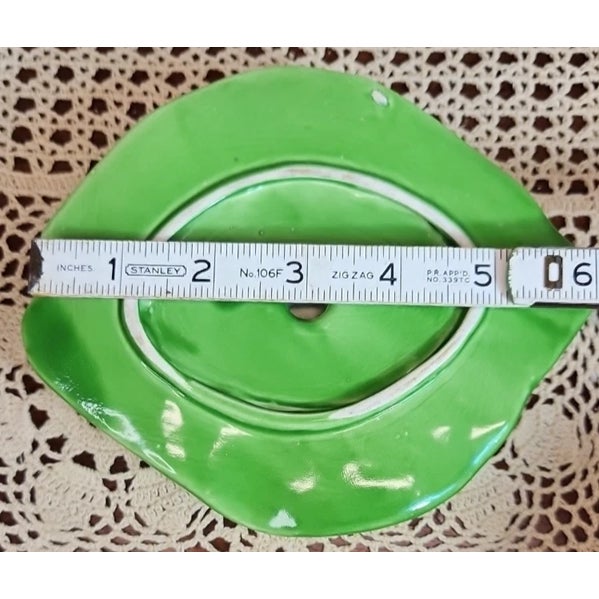 Mid-Century Modern Vintage MCM Four Cantaloupe Japanese Fruit Bowls With Leaf Base-Set of 5 For Sale - Image 3 of 7