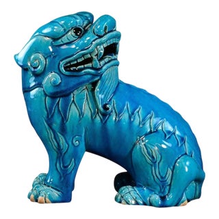 Early 19th Century Chinese Porcelain Turquoise Glaze Lion Mythical Figure For Sale