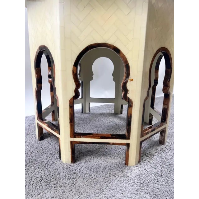 1990s Moroccan Style Off -White Bone Inlay Octagonal Side Table With Moorish Arches For Sale - Image 10 of 12
