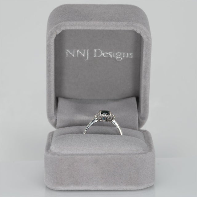 1.7Ct Teal Sapphire Ring With a Diamond Halo: Solid 14k Gold, Size 6.75 For Sale - Image 4 of 10