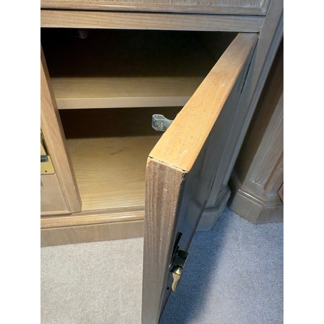 1990s Drexel Heritage Corinthian Collection - Nightstand Set, 2 Pieces For Sale - Image 9 of 9