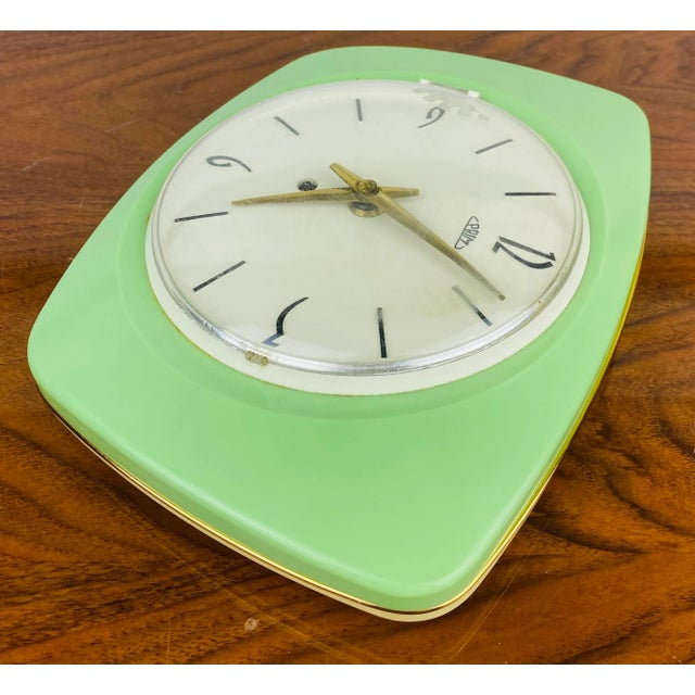 Wall Clock in Pastel Green from PRIM, 1960s For Sale - Image 4 of 8