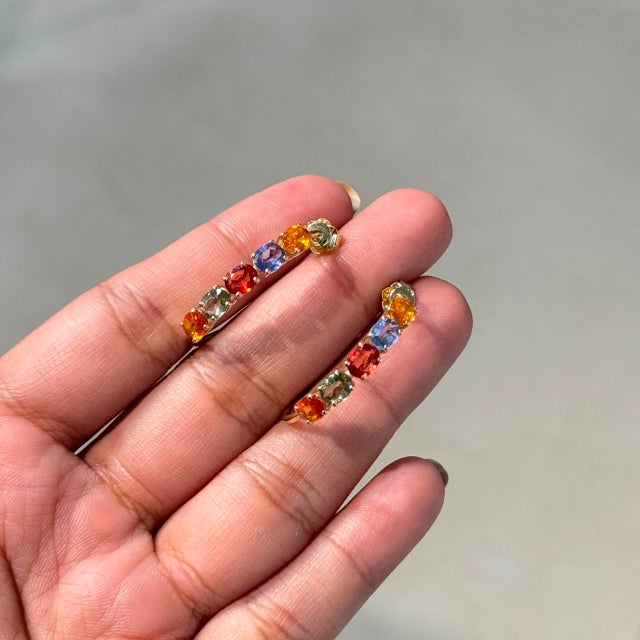 Art Deco Natural Oval Cut 4.07ct Rainbow Sapphire Half Hoop Earrings in 14k Yellow Gold- A Pair For Sale - Image 3 of 16