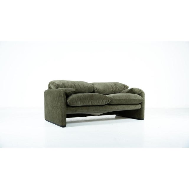 Mid-Century Modern Maralunga Sofa by Vico Magistretti for Cassina, 1970 For Sale - Image 6 of 11