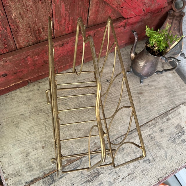 Brass Vintage Brass Magazine Rack With Mid-Century Modern Design Wire Frame For Sale - Image 8 of 13