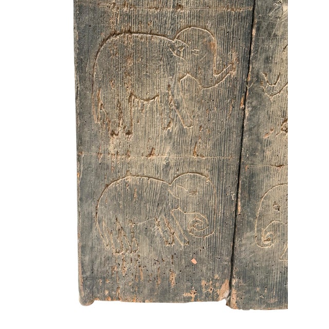 20th Century Dogon Doors with Carved Elephants, Mali, 1920s, Set of 2 For Sale - Image 12 of 14
