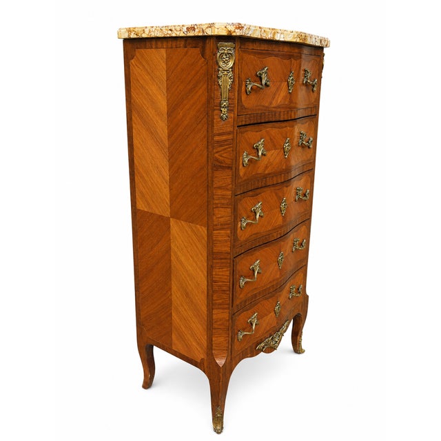 Louis XV Style Chest of Drawers in Veneer and Marquetry, 1890s For Sale - Image 5 of 10