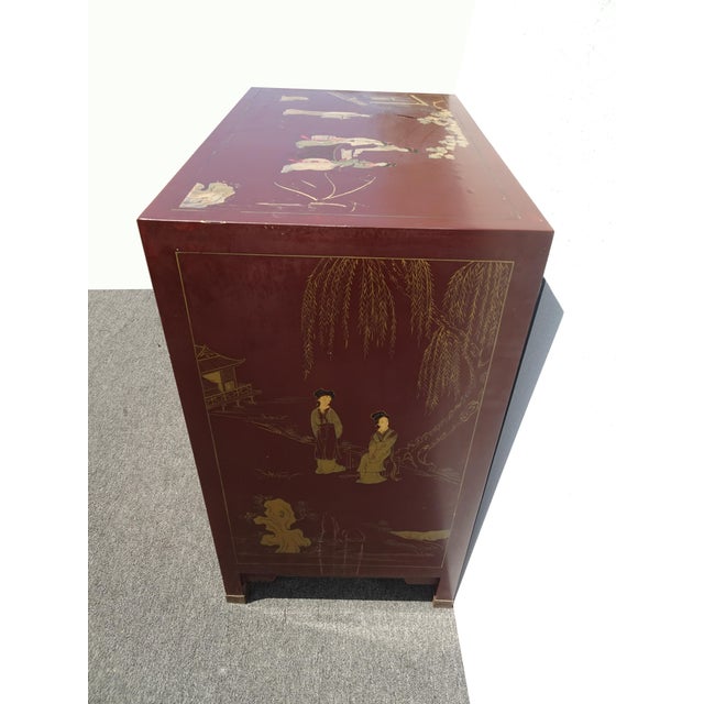 Vintage Chinese Asian Burgundy Lacquer Floral Chinoiserie Cabinet ~ Side Table For Sale In Los Angeles - Image 6 of 17