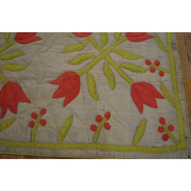Happy Ligth Gray Background Color With Floral Pattern Antique American Amish Quilt For Sale - Image 4 of 6