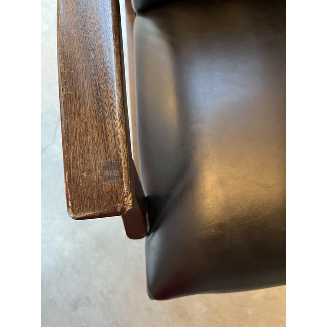 Mid-20th Century Black, Button-Tufted, Faux Leather Accent Chair With Wooden Legs & Arms - Vintage Charm! For Sale - Image 12 of 15