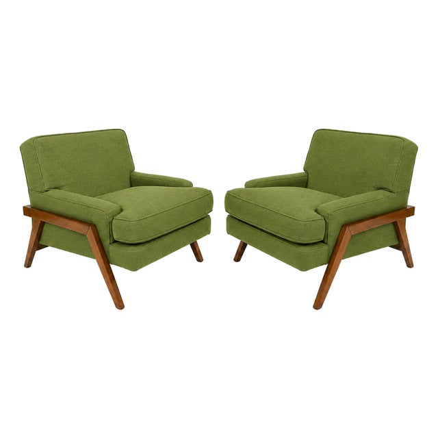 Mid Century Modern Lounge Chairs. - Pair For Sale