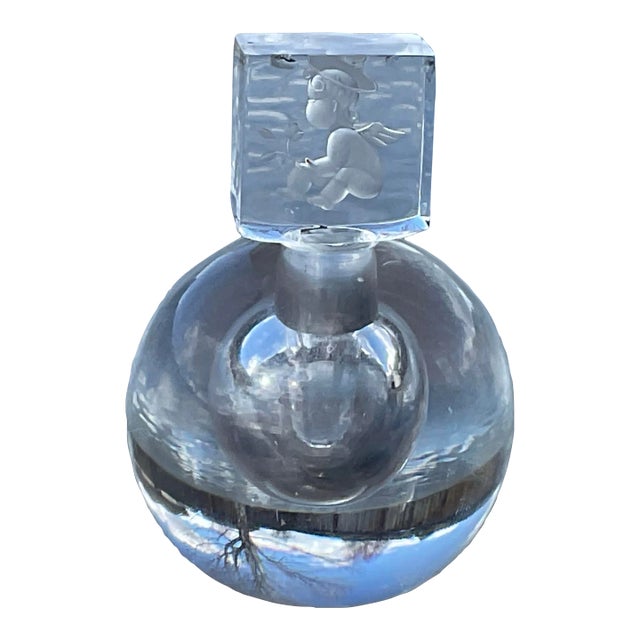 1940s Steuben Perfume Bottle With Cherub Stopper For Sale