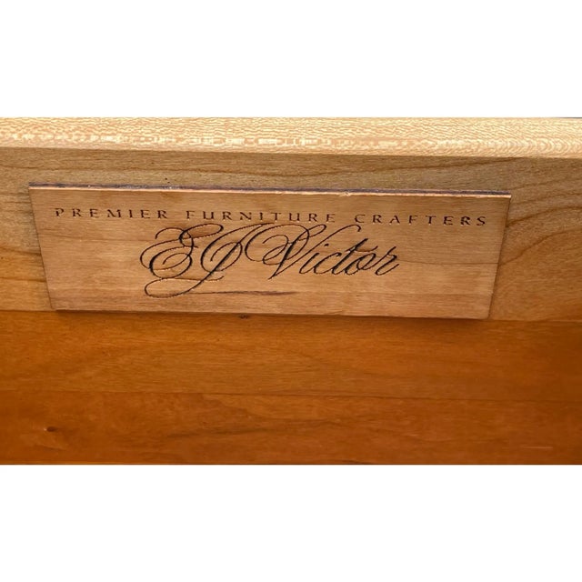 EJ Victor E. J. Victor Newport Historic Mansion Collection Red Chinoiserie Marble Top Commode For Sale - Image 4 of 4